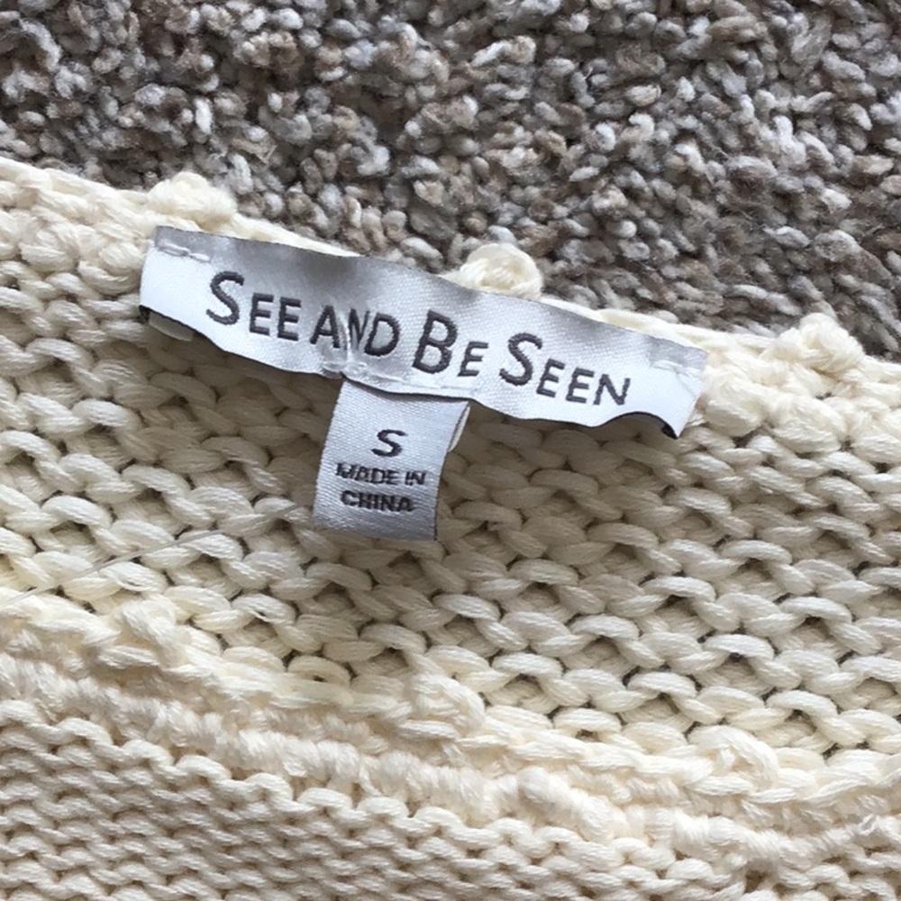 SHORT SLEEVED KNIT SWEATER - SMALL NWT - Picture 4 of 10